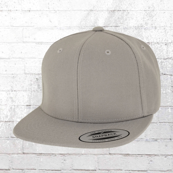 Yupoong by Flexfit Hat Classic Snapback Cap silver 